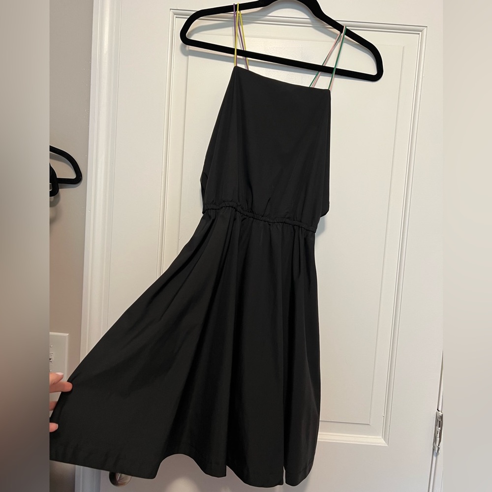 Summer dress with colorful strappy back